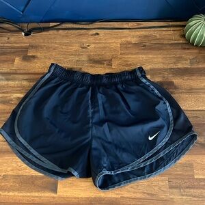 Nike Tempo Women’s Shorts Size Medium Navy